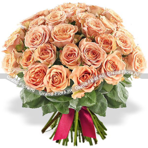  Букет кремовых роз Капучино