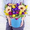 Цветы мира - коробка с  тюльпанами и ирисами 2