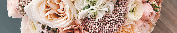 заказывайте цветы в местном магазине в Саратове от Гранд-Флора